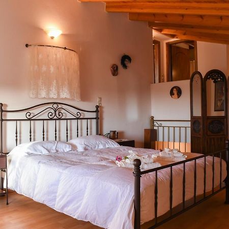 Amber Seaview Villa By The Olive Groves 卡拉马塔 外观 照片