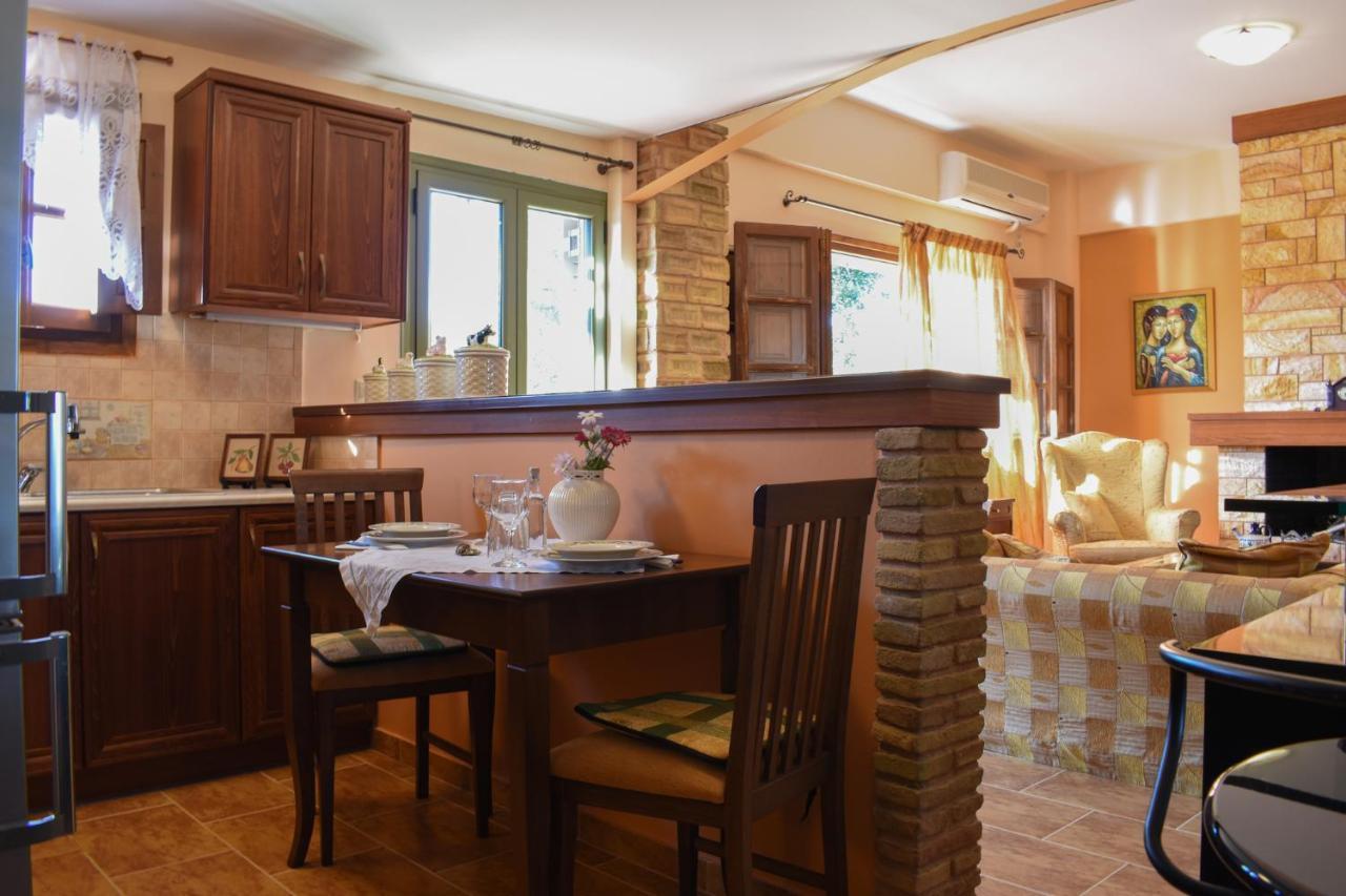Amber Seaview Villa By The Olive Groves 卡拉马塔 外观 照片