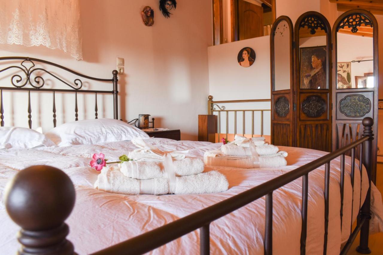 Amber Seaview Villa By The Olive Groves 卡拉马塔 外观 照片