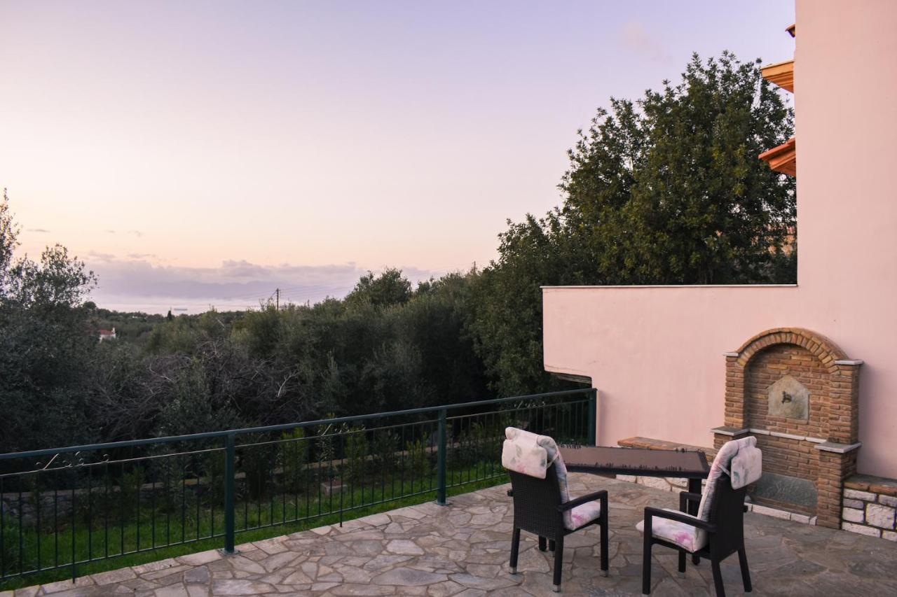 Amber Seaview Villa By The Olive Groves 卡拉马塔 外观 照片